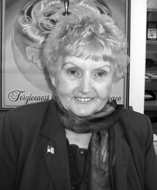 Eva Mozes Kor | Hachette UK